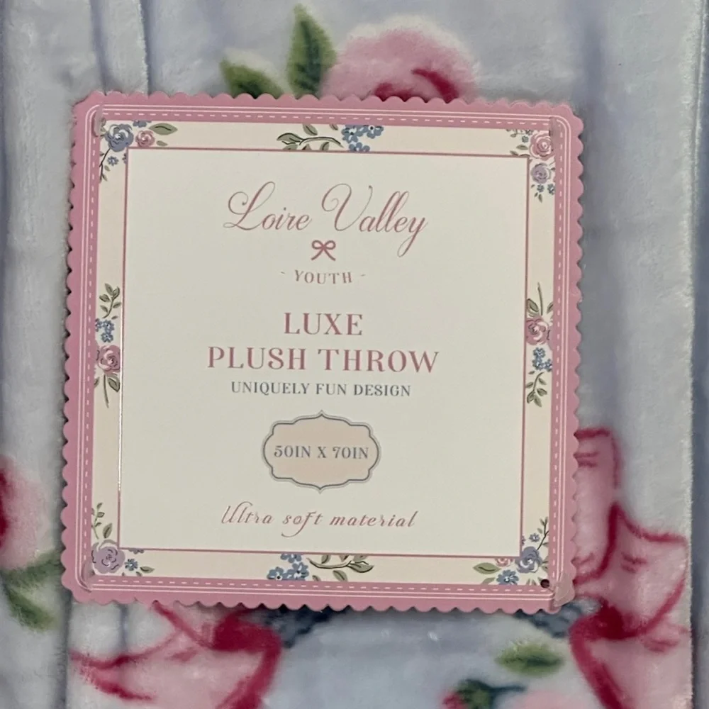 Loire Valley Swan Ballet Shoe Throw Blanket